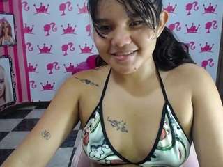 petite-inoccent webcam model stream image
