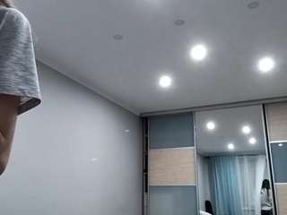latrishacailler webcam model stream image
