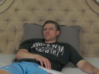 Ethan Pinkman webcam model stream image