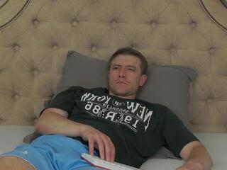 Ethan Pinkman webcam model stream image