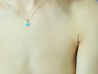 Mia Bee webcam model stream image