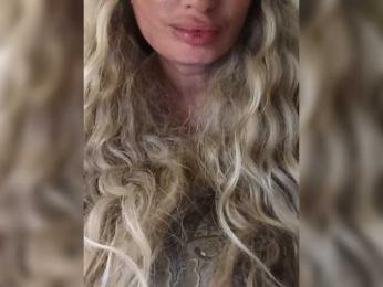 Sofaa webcam model stream image