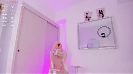 mia_yourmommy webcam model stream image