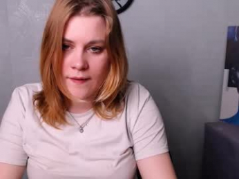alisiakiss_ webcam model stream image