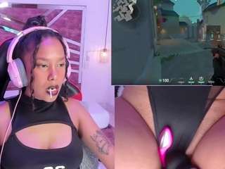 hyliebloom webcam model stream image