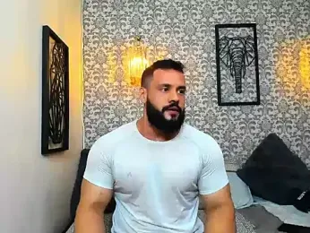 Raw_Mathews webcam model stream image