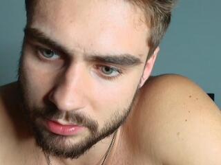 Roan Birkin webcam model stream image