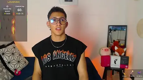 SalvadorFit webcam stripchat model stream image