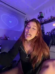 crystal_bunny7 webcam model stream image