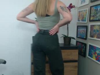 mysteryericax webcam model stream image