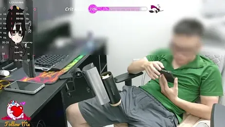 k-u-r webcam model stream image