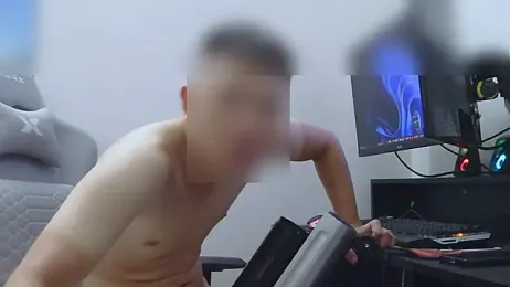 k-u-r webcam model stream image
