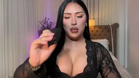 Your_Majesty_Tyra webcam model stream image