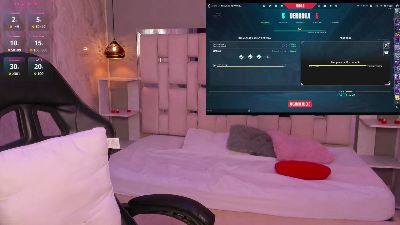 TaylorLeeh webcam model stream image