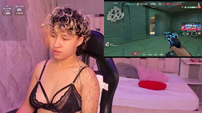 TaylorLeeh webcam model stream image