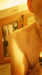 Mjcene webcam model stream image