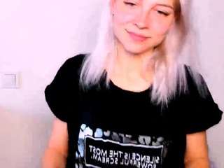 kristihoward webcam camsoda model stream image