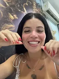 Rafaellaz webcam model stream image