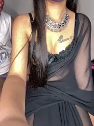 Suhu_love webcam model stream image