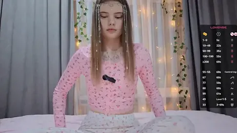 CarolinePepper webcam model stream image