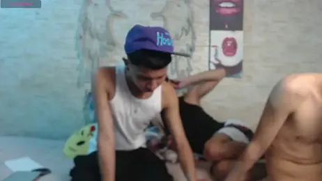 axel_milo_kairo_and_noa webcam model stream image