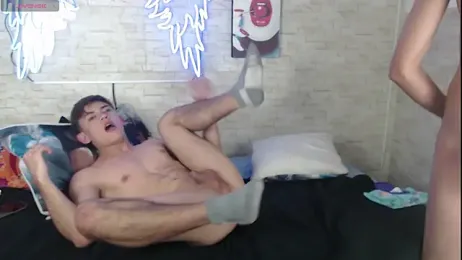 axel_milo_kairo_and_noa webcam model stream image