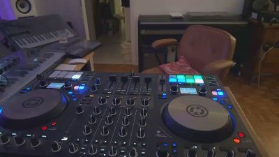 hugohotbi webcam cam4 model stream image