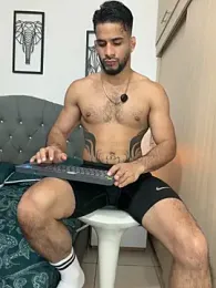Maximiliano_ford webcam model stream image