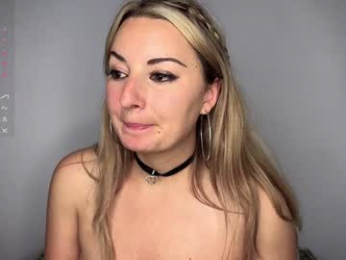french_riv1era webcam model stream image