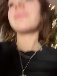 Only_April webcam model stream image