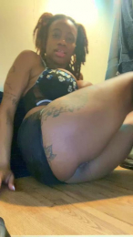 Cherrylips4 webcam model stream image