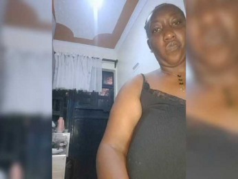 Queenbigboobs webcam model stream image