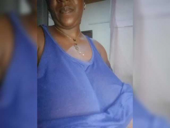 Queenbigboobs webcam model stream image