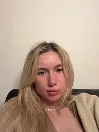 SexySaraxxoo webcam stripchat model stream image