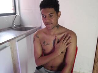 Emiliano Hott webcam model stream image