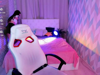 ReginaHawk webcam model stream image