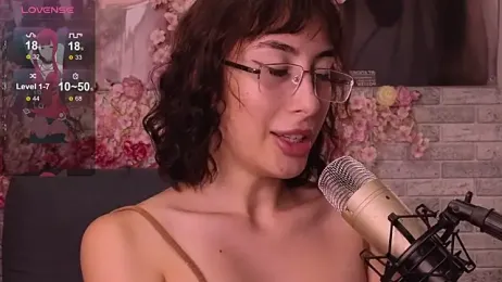 Monamurr_ webcam model stream image