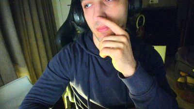 AdamTasty webcam model stream image