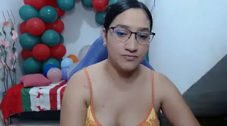 Saracutee1 webcam stripchat model stream image
