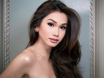 SashaHale webcam model stream image