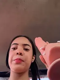 NAUGHTY_LITTLE_18 webcam model stream image