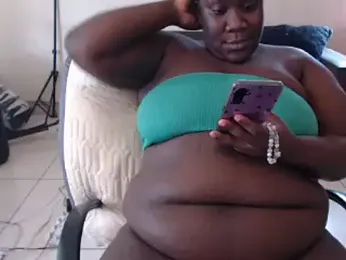 Royal-Cuttie webcam model stream image