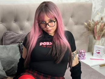 MilanaWonders webcam model stream image