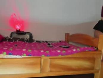 emiily15_ webcam model stream image
