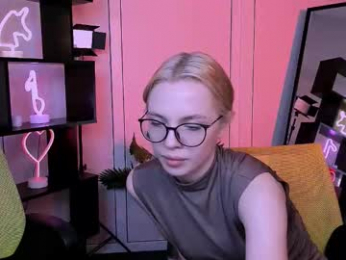 moon_shine25 webcam model stream image