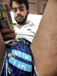 Herecallboyyash webcam model stream image