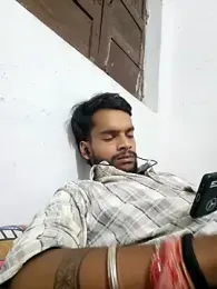 Herecallboyyash webcam model stream image