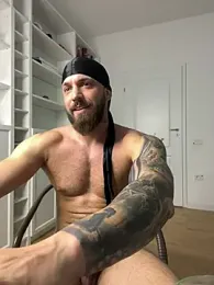 LoveIsBlind_ webcam model stream image