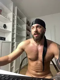 LoveIsBlind_ webcam model stream image