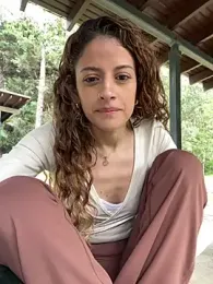 alana15 webcam model stream image